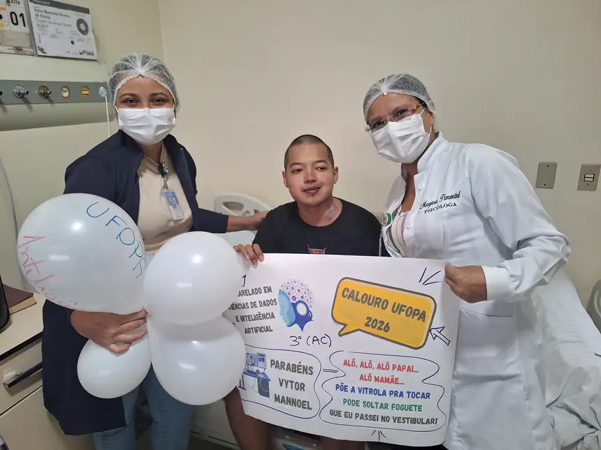 Jovem passa por cirurgia cardíaca em Santarém e comemora aprovação em universidade federal durante internação